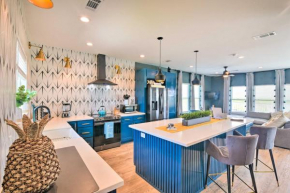Peaceful Galveston Getaway with Deck Walk to Beach